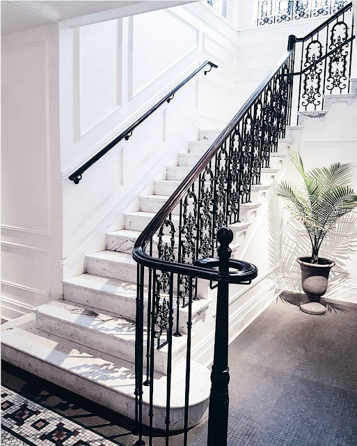 101 planos de casas: Diseños de una escalera con estilo