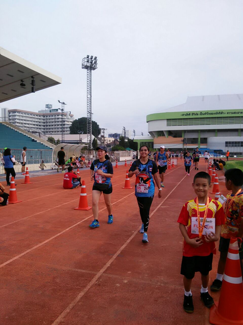 As Samsudin Vs Turtlerunner Day 2 Hatyai 29 05 16 Hatyai International Marathon 2016