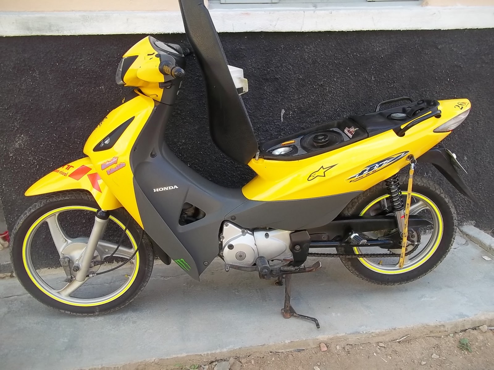 Biz125 Yellow Grupo Honda POP 100