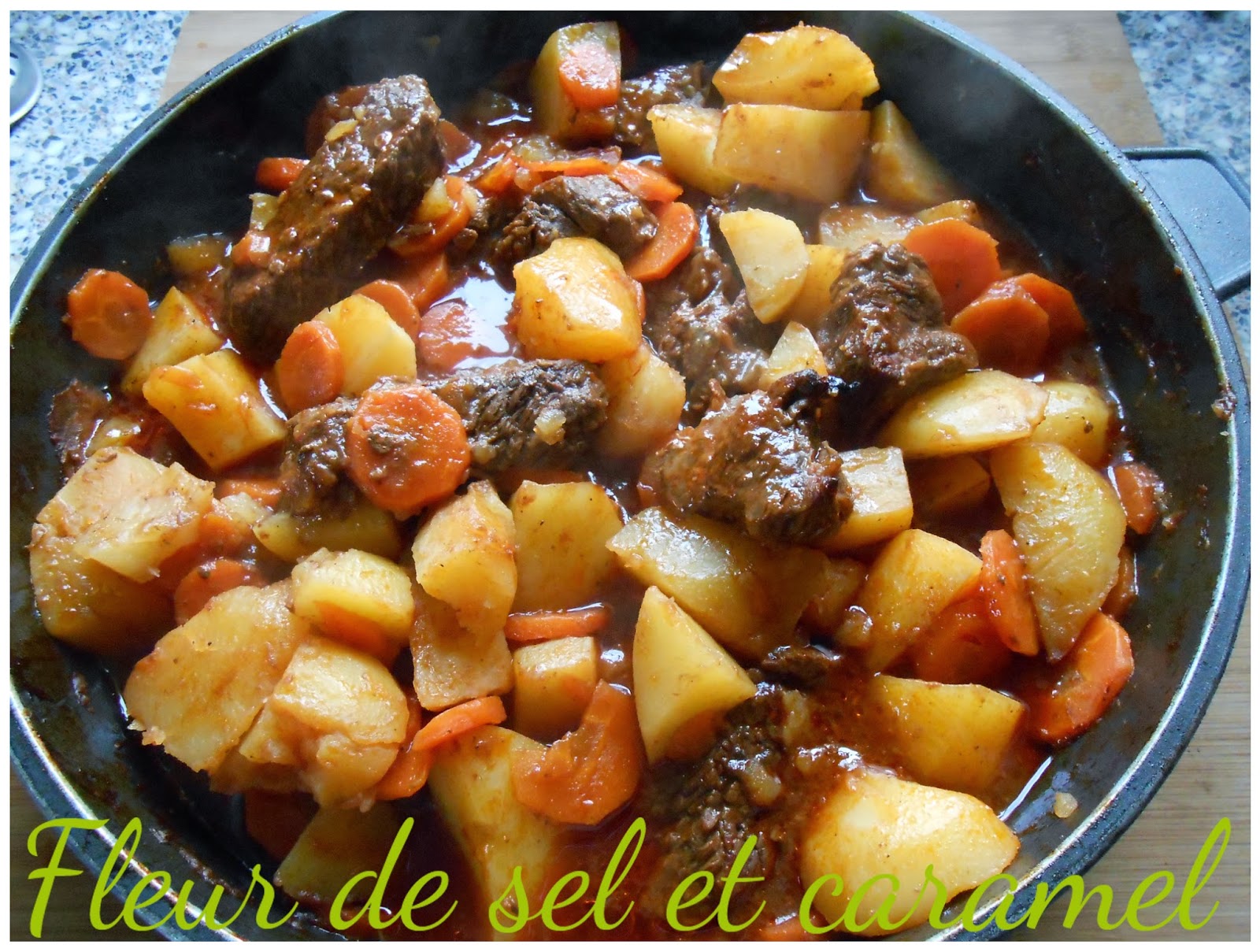 Fleur de sel et Caramel Boeuf braisé aux carottes et pommes de terre
