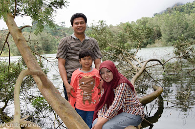 Muna Sungkar Family
