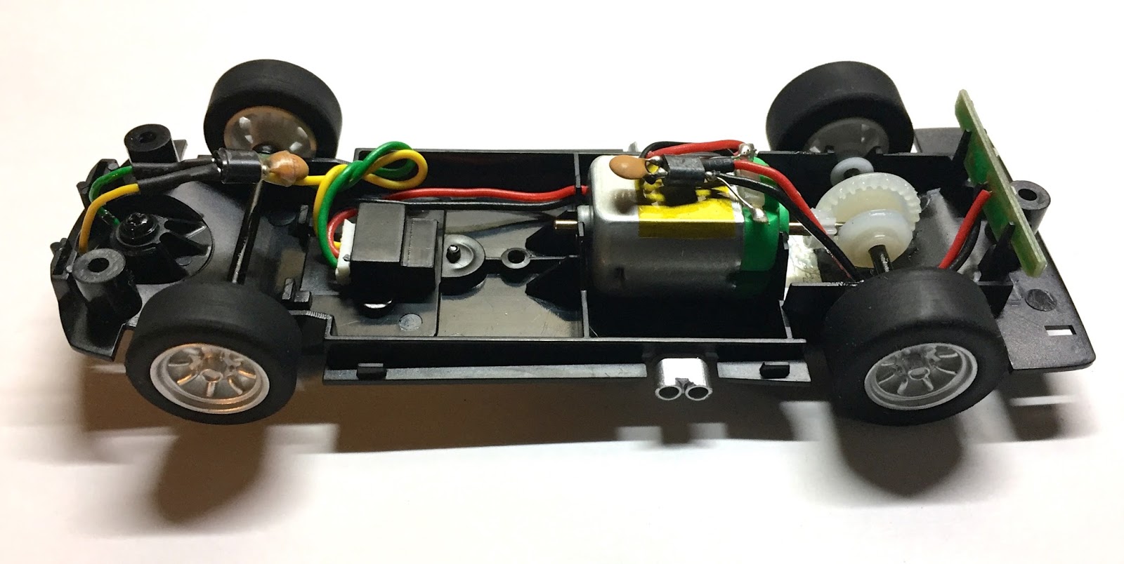 NEW Comme neuf Scalextric O6101 Avant Support de montage pour Johnson Motor 