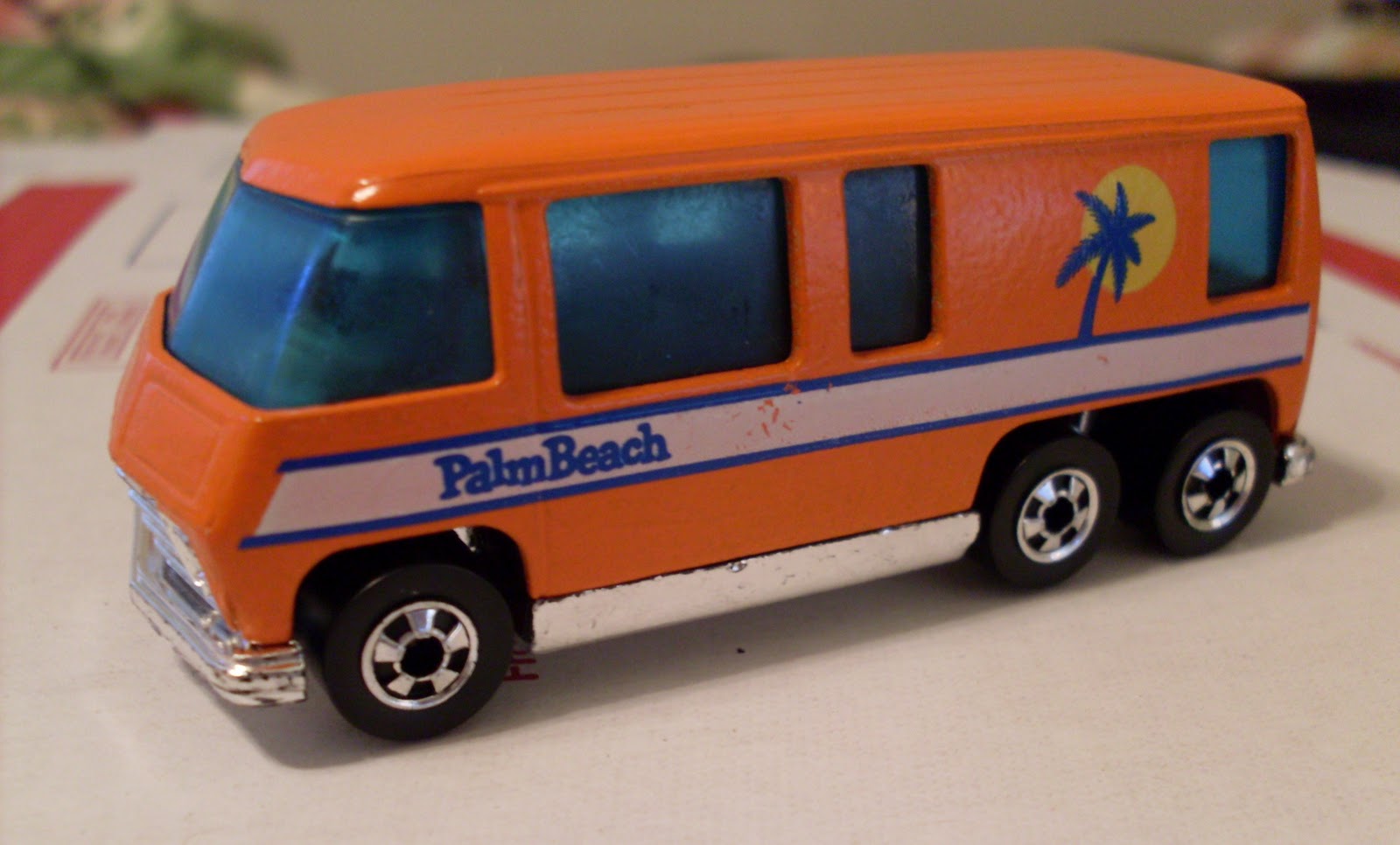 EAST TEXAS DIECAST SHACK HOT WHEELS FLYING COLORS GMC MOTORHOME