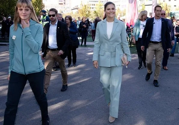 Crown Princess Victoria wore RODEBJER Anitalia Suit. stylish blue pantsuit at the opening of the Keep Sweden Clean event