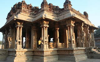 Inde : Hampi le temple aux piliers musicaux 6592726731_8ddcdeffa4_b-1
