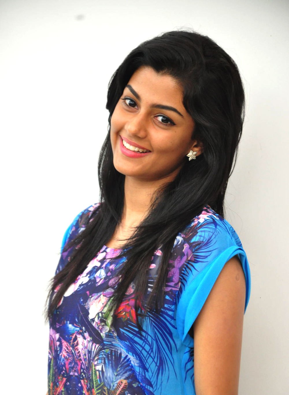 аниша джоши. аниша кейт. сандипа дхар фото. аниша росна. аниша кейти.