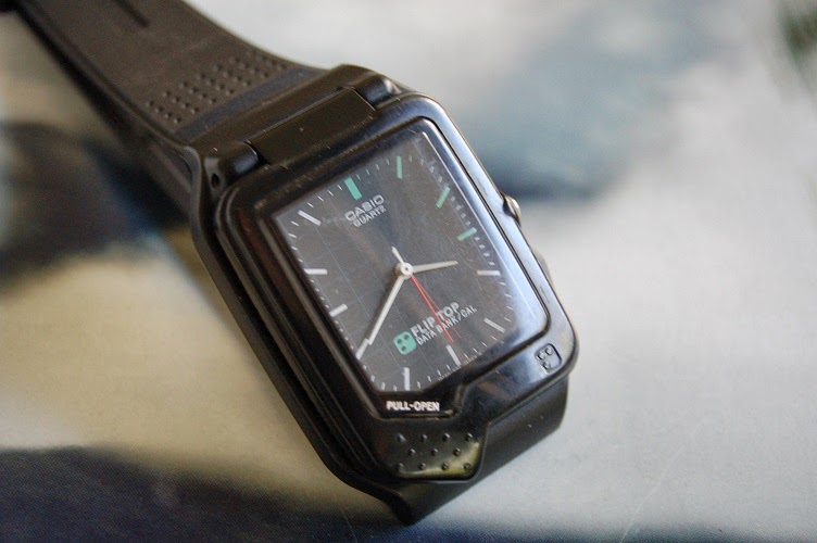 Casio FTP 30 Flip Top Data Bank Cal wristwatch