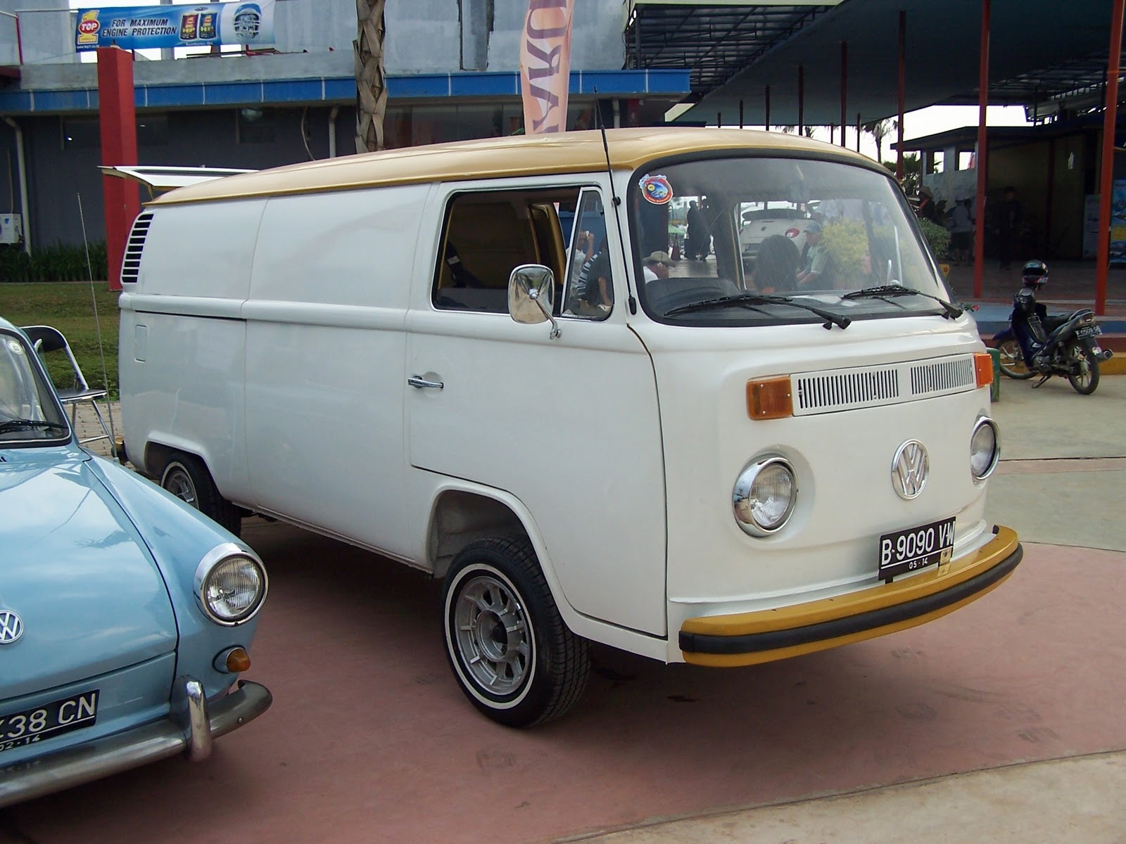 Vintage Volkswagen Indonesia: volkswagen type 2/bus/transporter/kombi ...