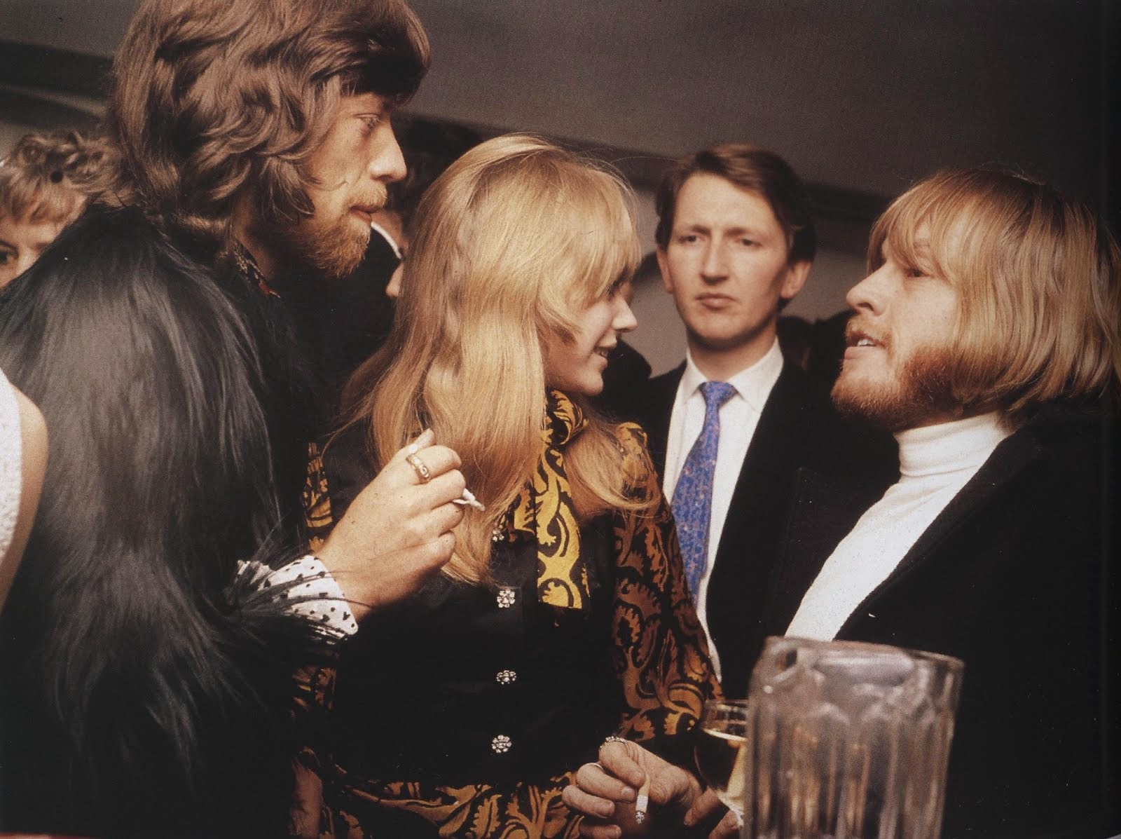 Marianne Faithfull and Mick Jagger 37 Vintage Pictures of the Grooviest Couple of the 1960s Marianne Faithfull and Mick Jagger 37 Vintage Pictures of the Grooviest Couple of the 1960s