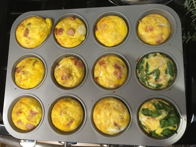 Easy Breakfast - Mini Egg Cupcakes - 21 Day Fix approved! - Two Pretzels