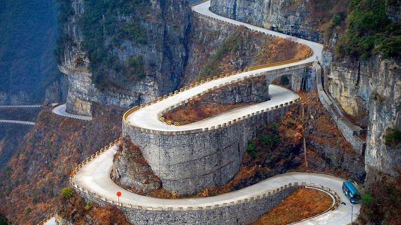 The Breathtaking Walk of Faith in Tianmen Mountains, China The Breathtaking Walk of Faith in Tianmen Mountains, China