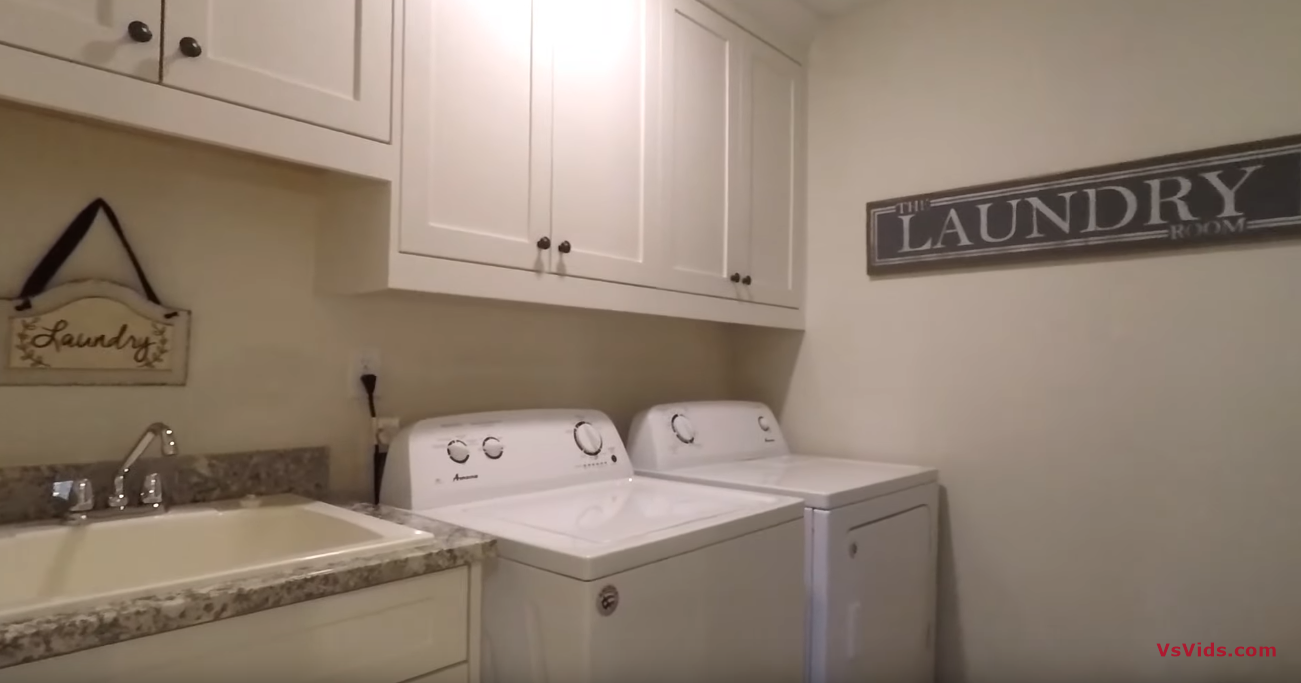 27 Photos vs. A LOOK INSIDE A 5 BDRM DECORATED MODEL HOME NORTH OF ATLANTA - Luxury House & Interior Design Tour 27 Photos vs. A LOOK INSIDE A 5 BDRM DECORATED MODEL HOME NORTH OF ATLANTA - Luxury House & Interior Design Tour