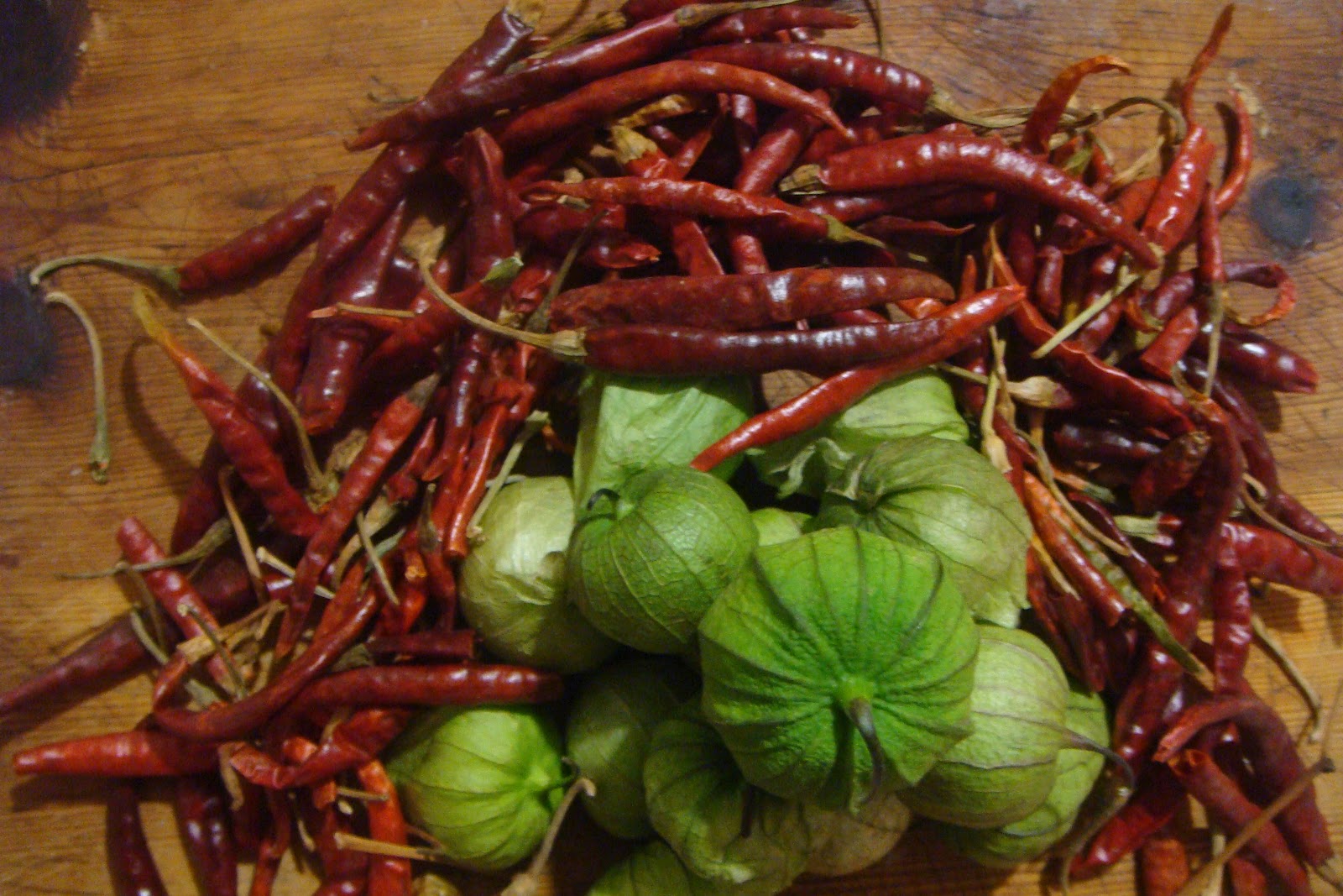 Aromas y colores de Mèxico El chile de arbol(el más picante que se