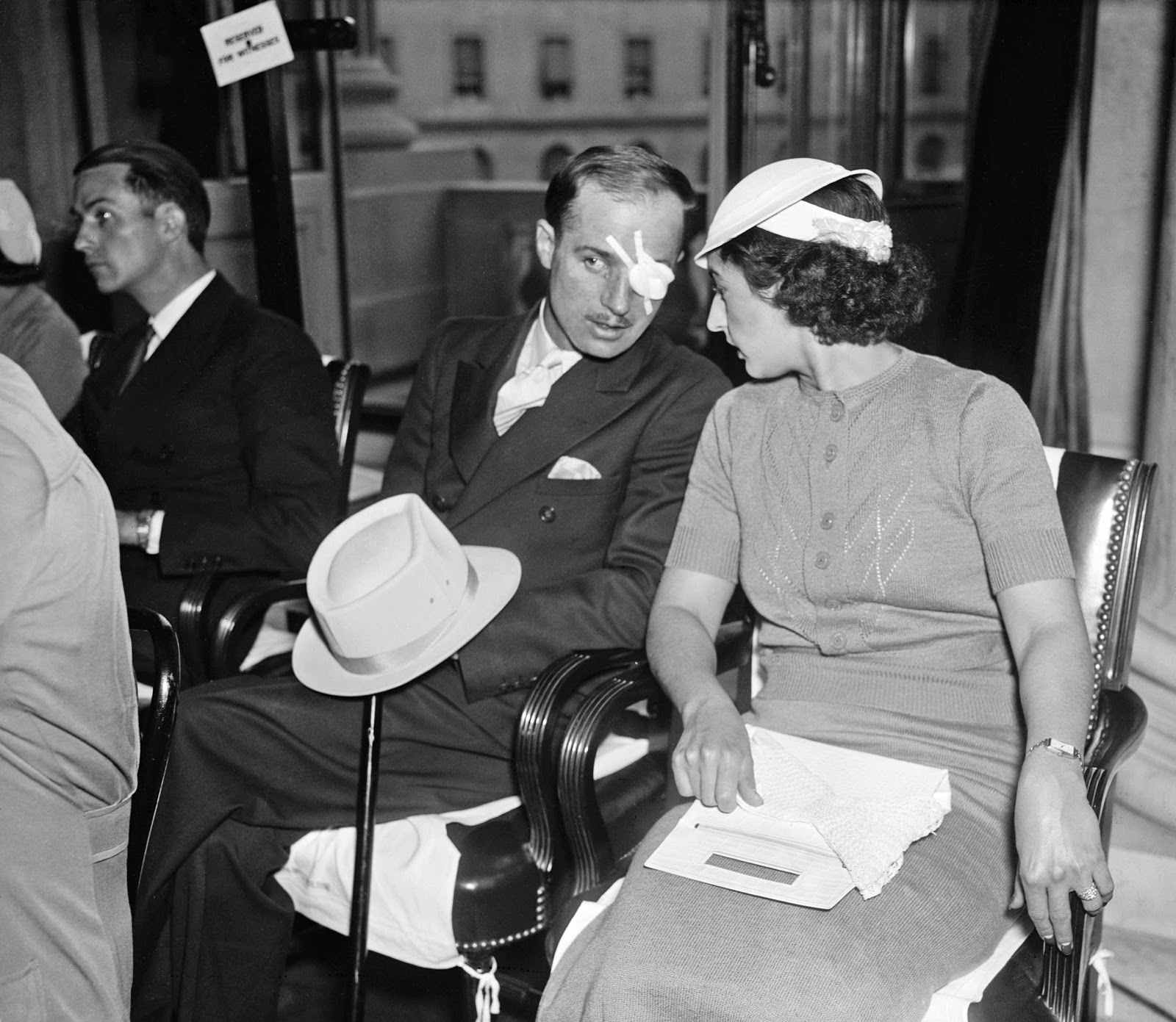 Массовые убийства это весело. Ретро инцидент. Инцидент, или случай в метро фильм 1967 актёры. Лос анджелес 1950. Ретро автомобиль въезжает сквозь стену фантастика фото.