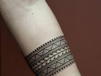 Female Biceps Armband Tattoo