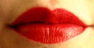 NYX Extreme Lip Cream Absolute Red Swatch