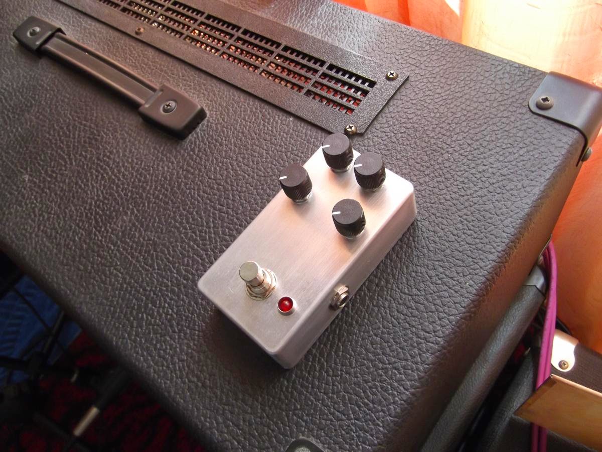 HGE Contraptions (hobby/nonbusiness) Black Arts Toneworks LSTR fuzz clone