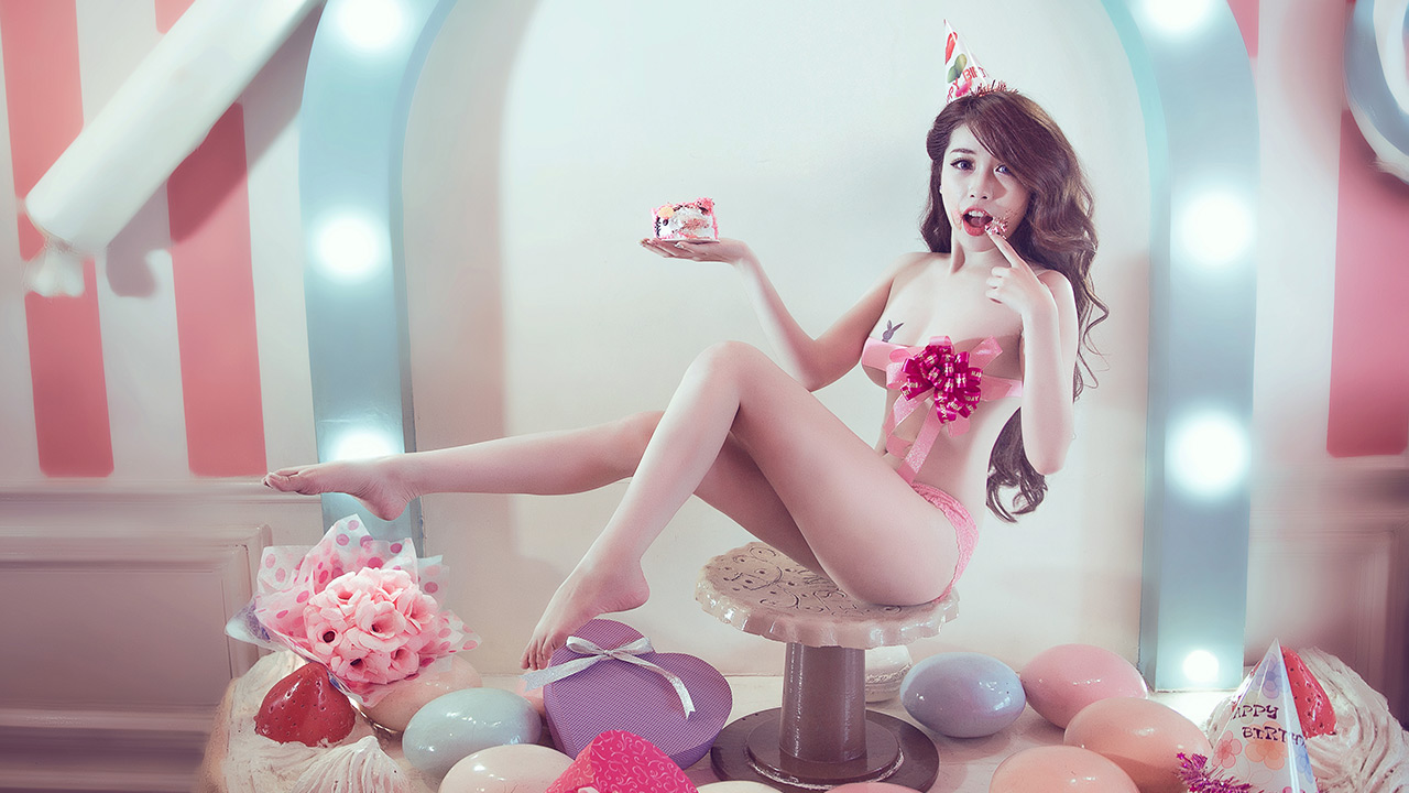 Hot Girl Pinky Bảo Trân Chụp Ảnh Gợi Cảm Với Dây Ruy Băng Che Ngực @Baobua:  Nguoi Noi Tieng || Baobua.Com
