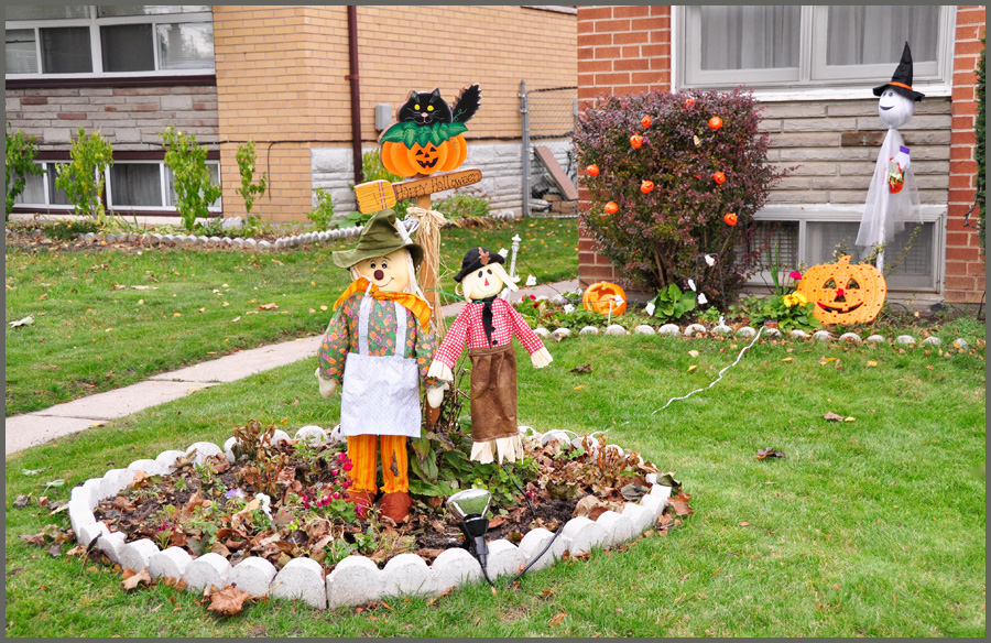 Bangladesh Canada and Beyond Some Halloween Decorations in Toronto