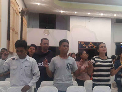 Jemaat GSJA Solafide Saumlaki Gelar KKR Untuk Orang Muda