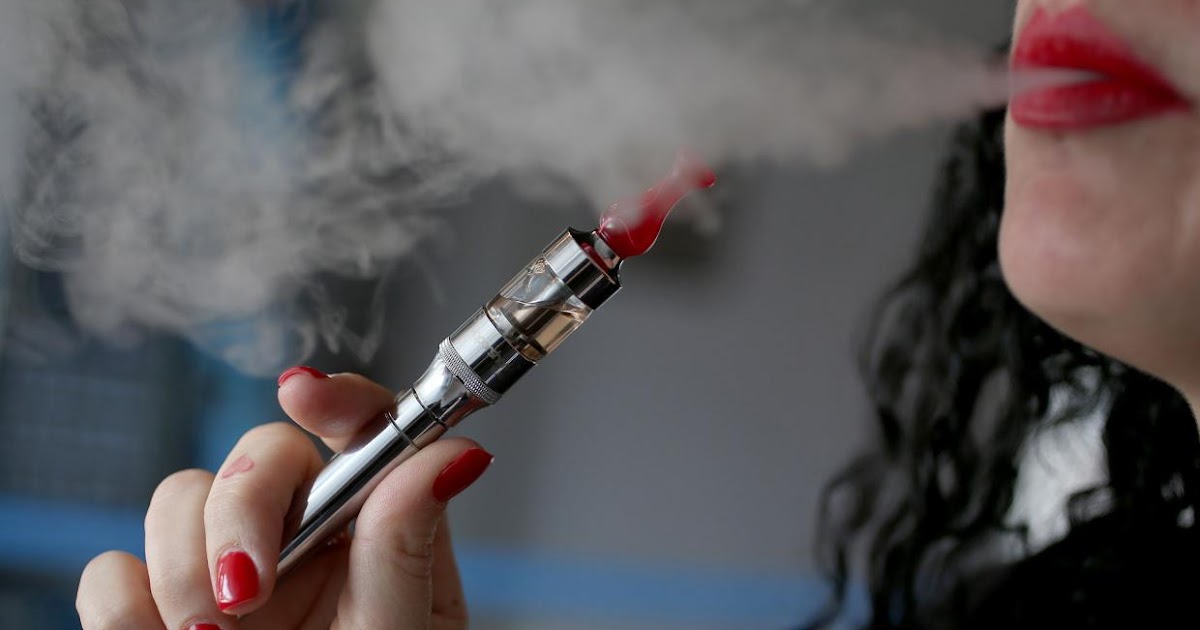 The Health Effects of Electronic Cigarettes (2016 free full text