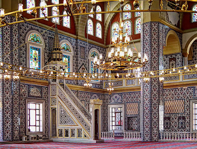mimbar-khatib-masjid-nizamiye-darussalam-oku-selatan