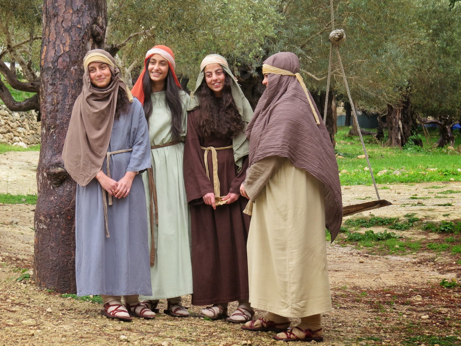 Одежда женщины в израиле - 88 фото