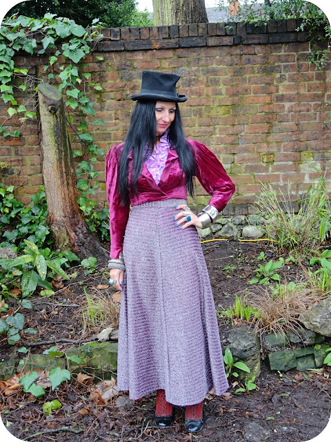 Sexy blonde double penetration blowjob videos