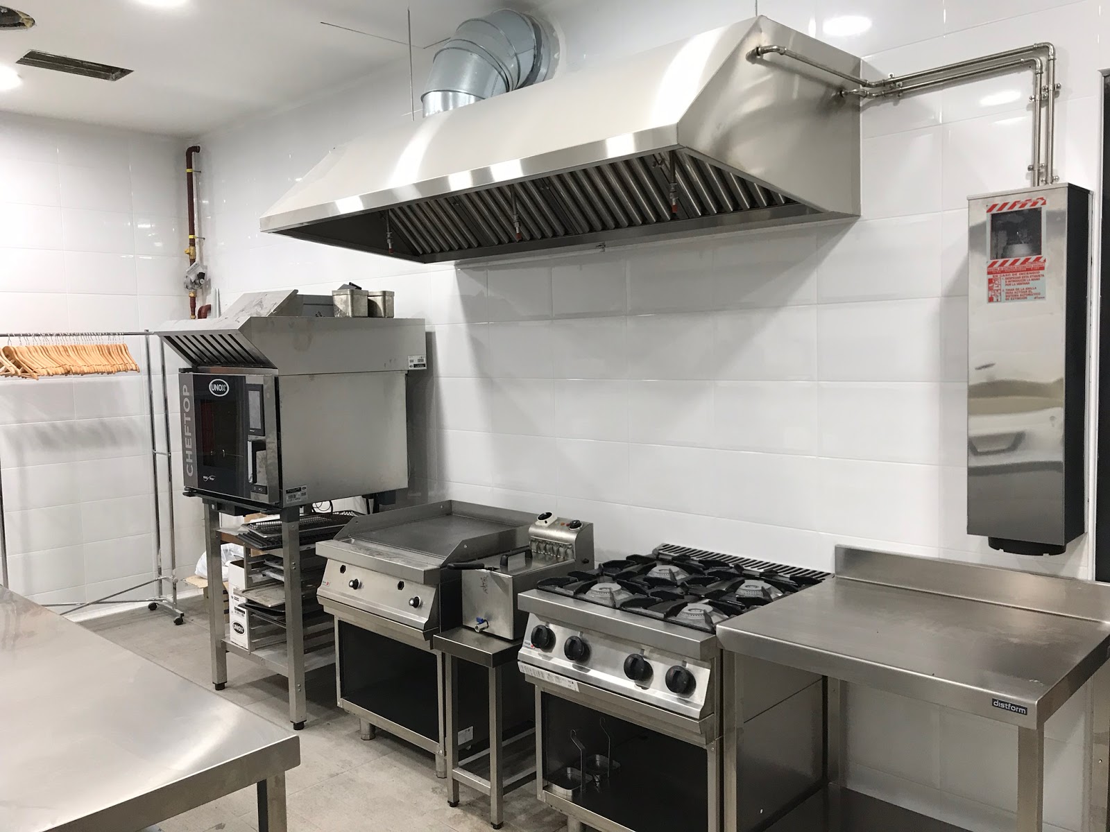 Global Cocinas Técnicas: cocina de producción para catering a empresas
