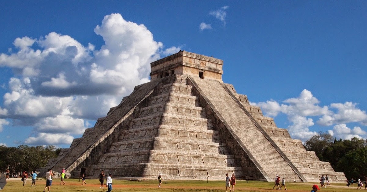 Visiting the Mayan City of Chichen Itza