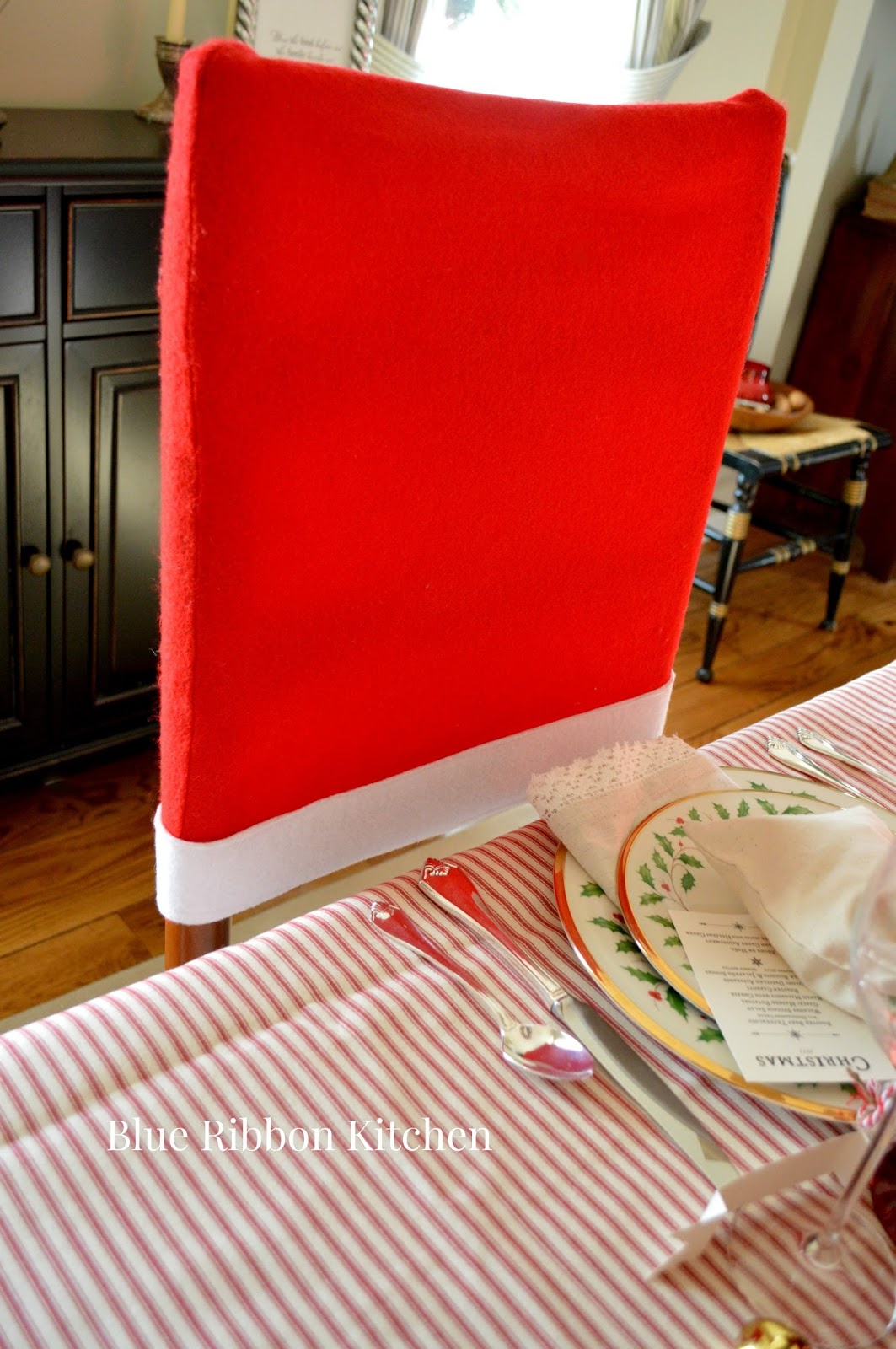 Blue Ribbon Kitchen Santa Claus is Coming!! Santa Hat Chair Covers