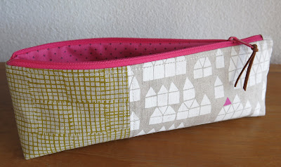 Luna Lovequilts - Pencil pouch - Maker Maker collection from Andover fabrics