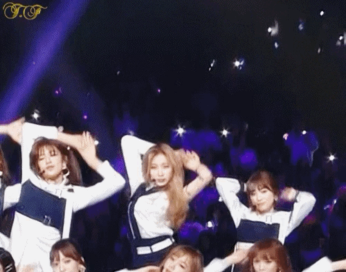 ã€�pann-choaã€'IZ*ONE LEE CHAEYEON'S HAIR WHO DANCES WITH HER - Netizen  Nation - OneHallyu