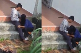 Safadinha pagando boquete em público Linda safada e bem tesudinha