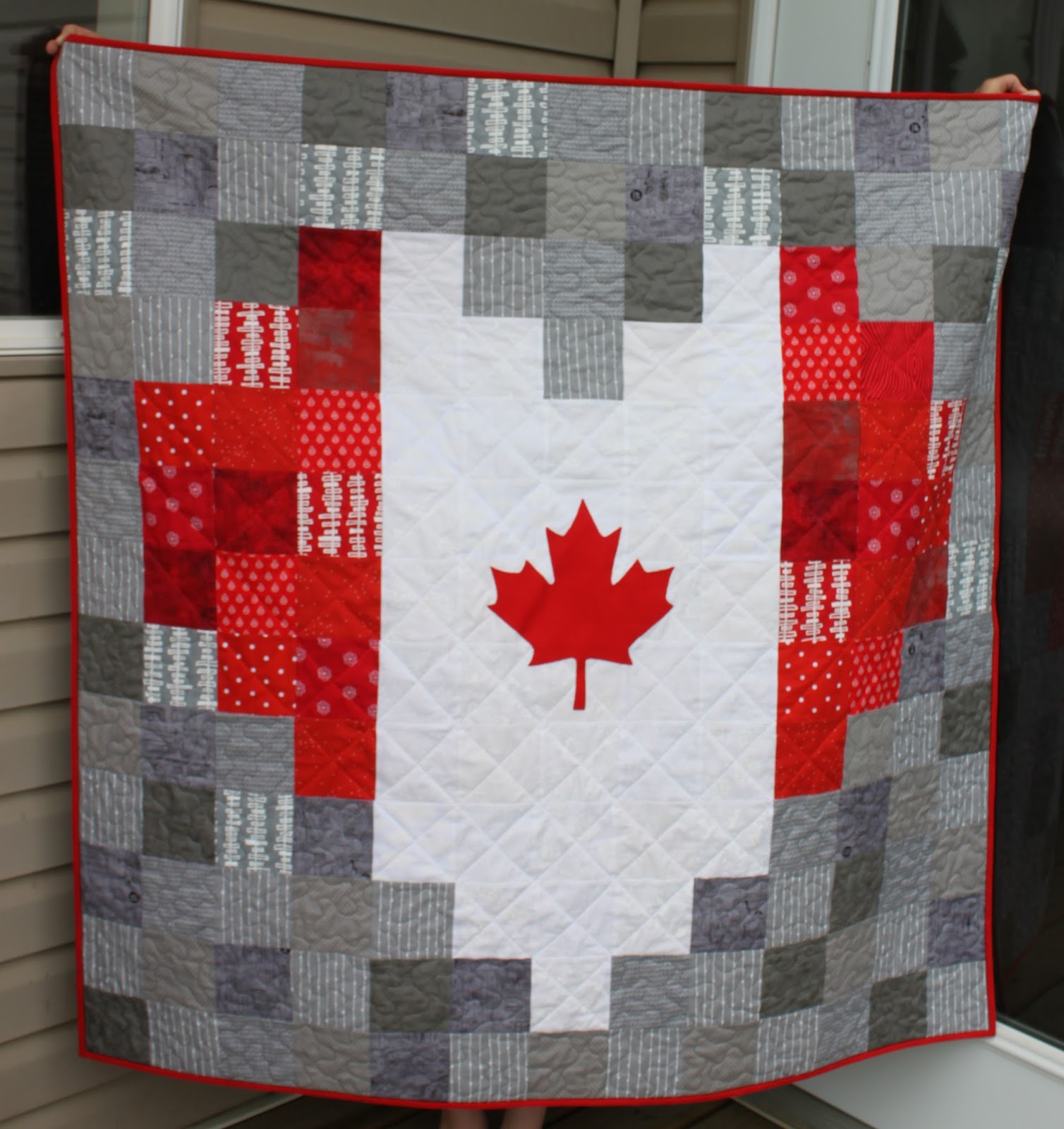 Daydreams of Quilts Heart Shaped Canadian Flag Pixelated Quilt
