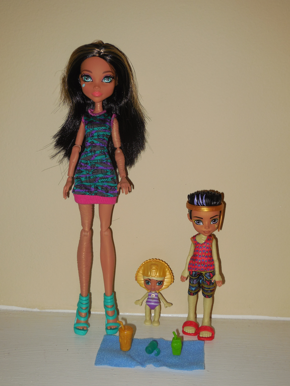 cleo de nile family