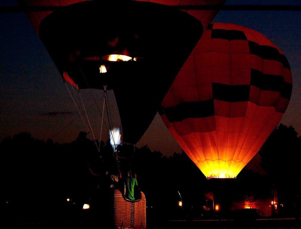 Chasing the Light Red Rock Balloon Festival