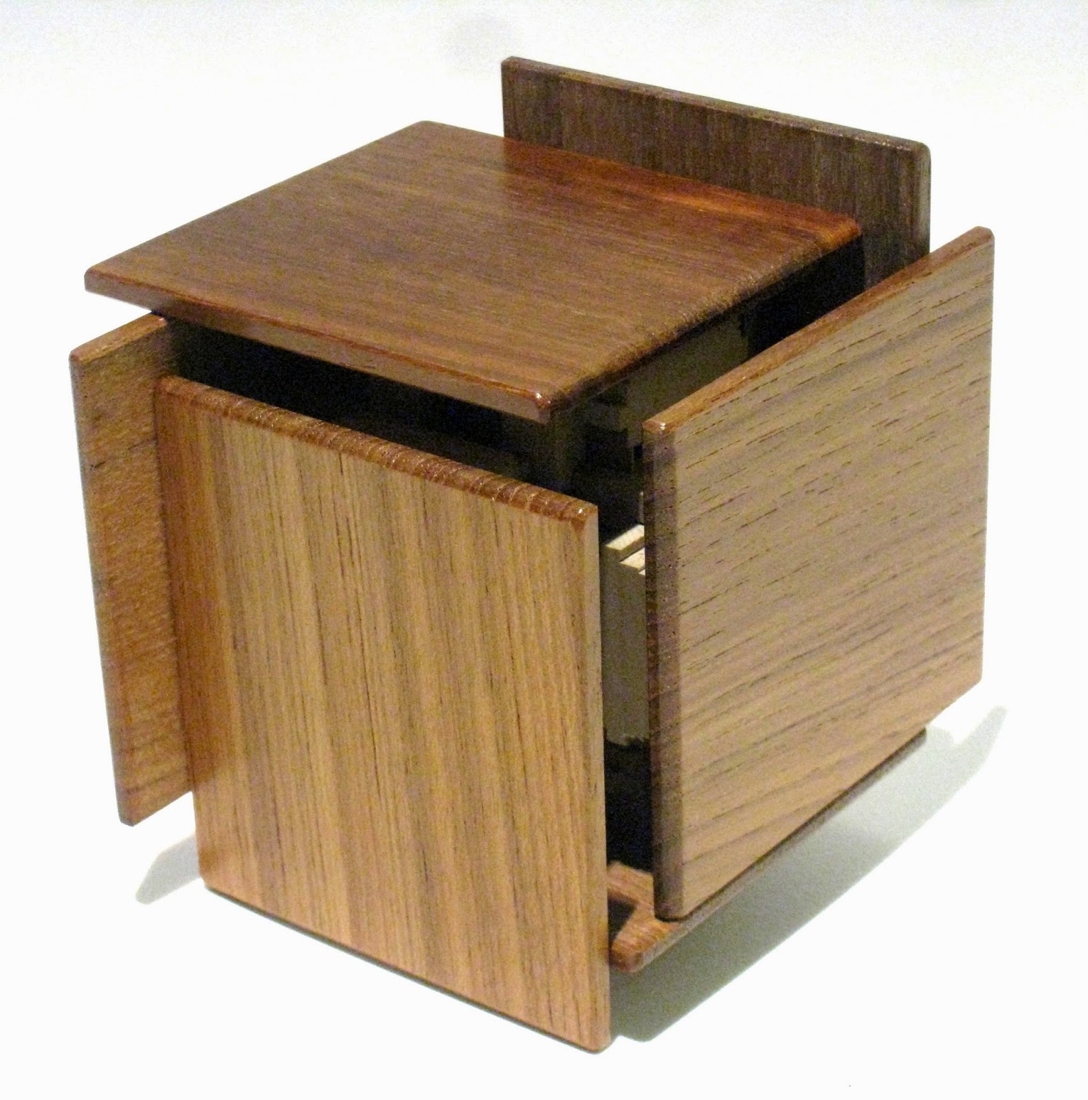 Jerry's Mechanical Puzzle & Brain Teaser Collection Karakuri Christmas