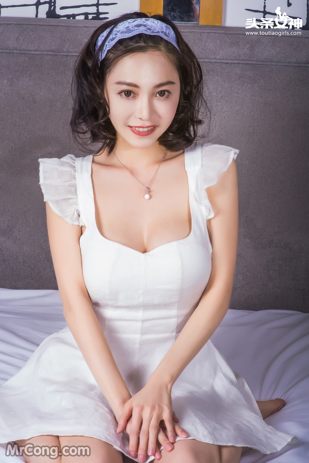 TouTiao 2016-12-10: Model Xiao Ai (小 爱) (27 pictures) photo 1-2
