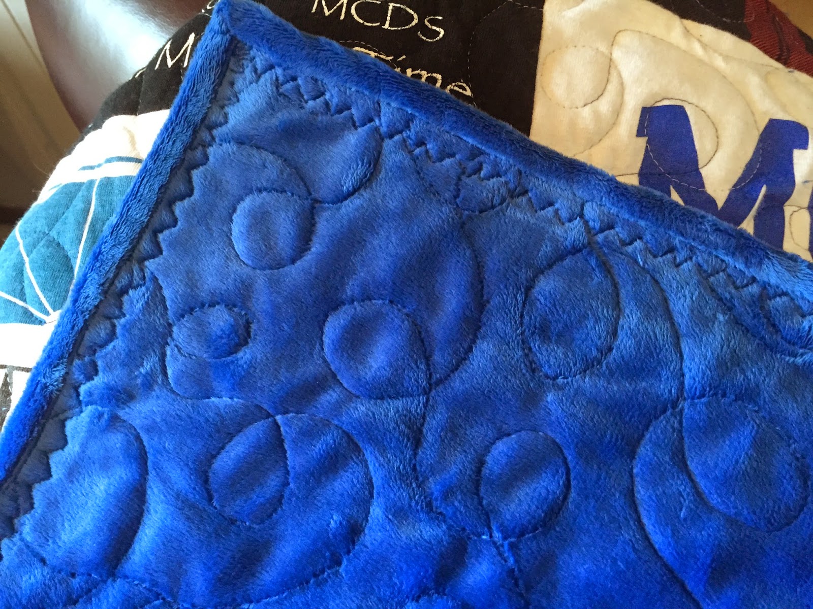 My Feed Dogs Are Down How to Bind a Quilt with Minky Fabric (and how to join binding ends)