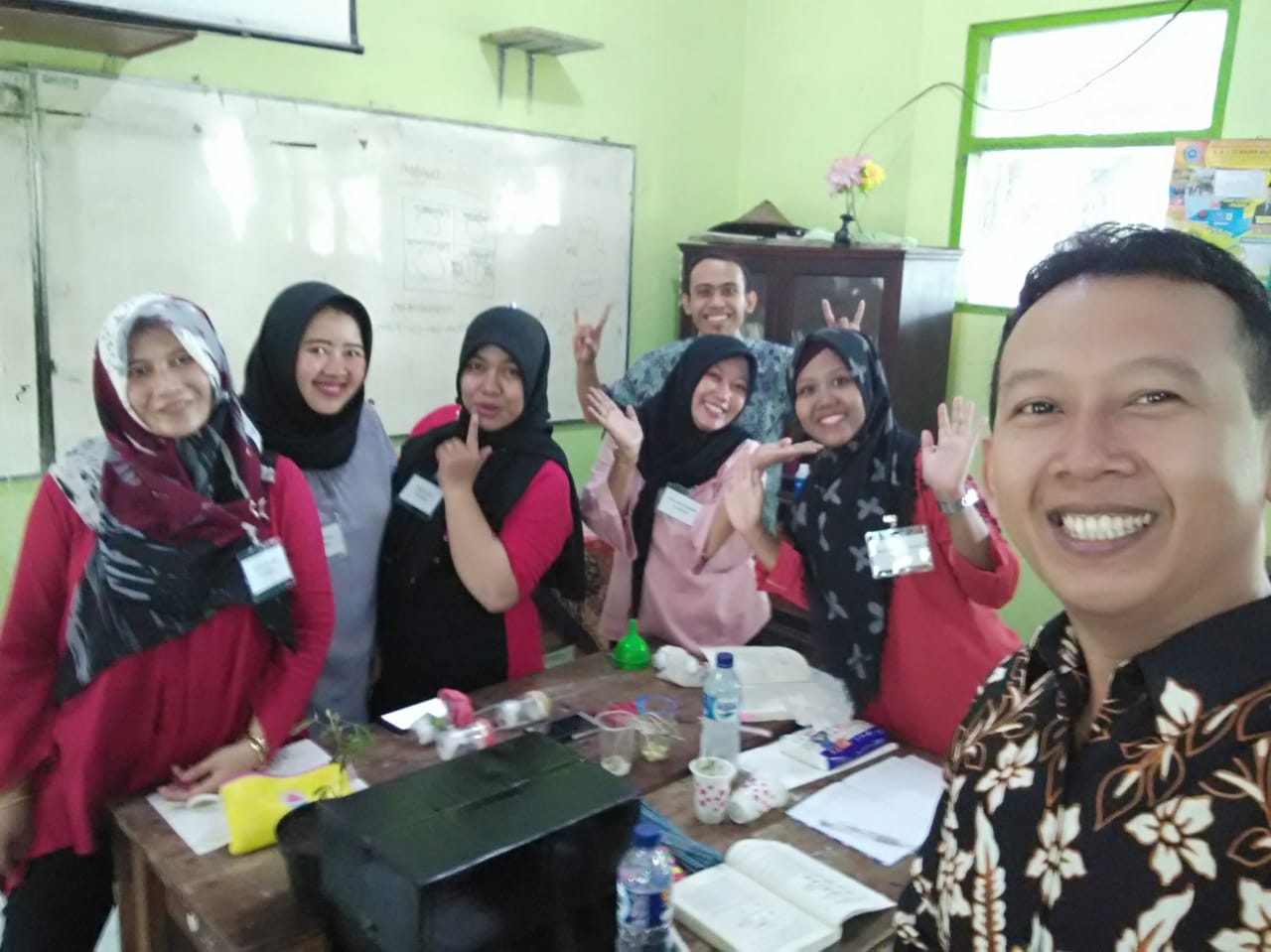 Laporan Praktikum Ciri Ciri Mahkluk Hidup Praktikum Ipa Di Sd Media Ilmu