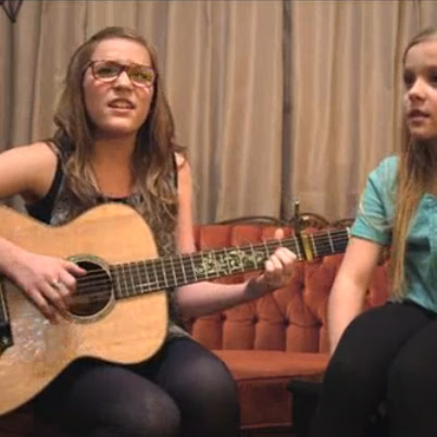Video:レノンちゃん12歳とメイシーちゃん8歳のステラ姉妹の “アイ・ウォント・ギヴ・アップ”