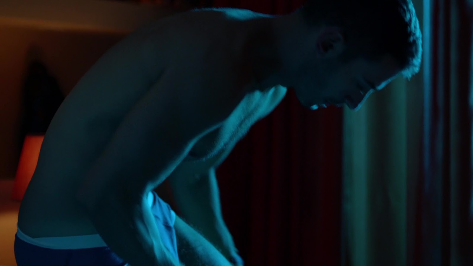 Phil Dunster and Julian Morris nude in Man In An Orange Shirt 1-02 "Ep...