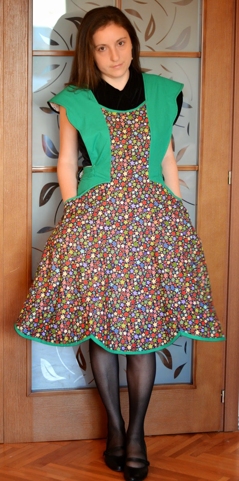 I believe I can sew...: Reversible retro apron - Simplicity 3544