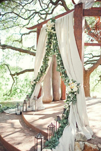 altares de boda con arboles