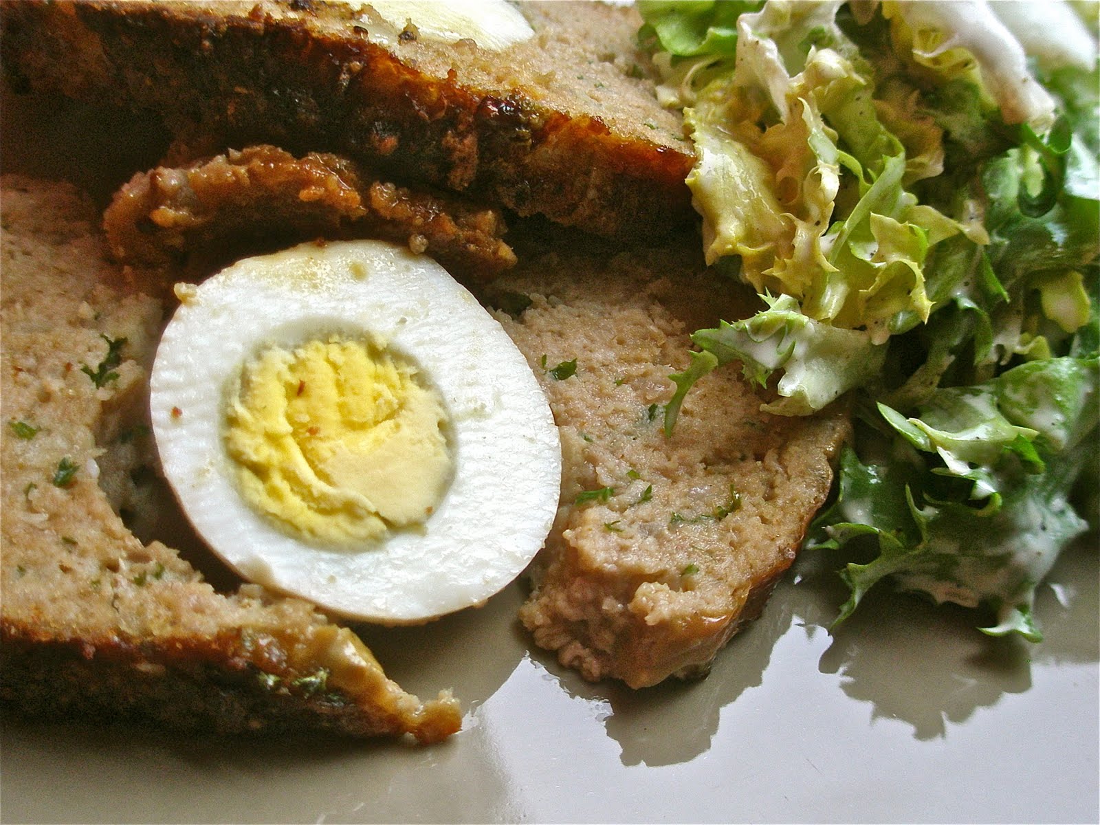 L'arbre à paroles Pain de viande aux oeufs durs.