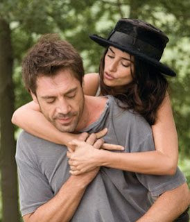 Hollywood: Penelope Cruz With Husband Javier Bardem Latest Photographs 2012