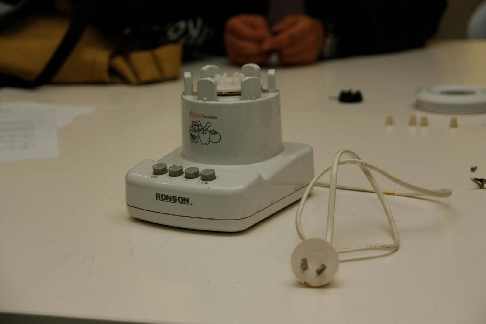 Julian's INDUSTRIAL DESIGN SCRAPBOOK Blender Disassembly