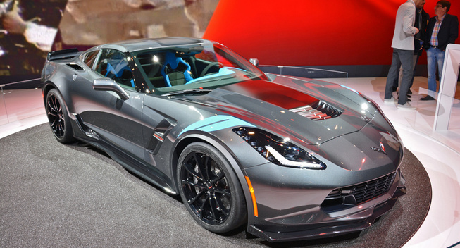 2017 Chevrolet Corvette Grand Sport Spy Shot 2017 Chevrolet Corvette Grand Sport Coupe And Convertible Will Go On This Summer Dealer In The United States Following World Premiere
