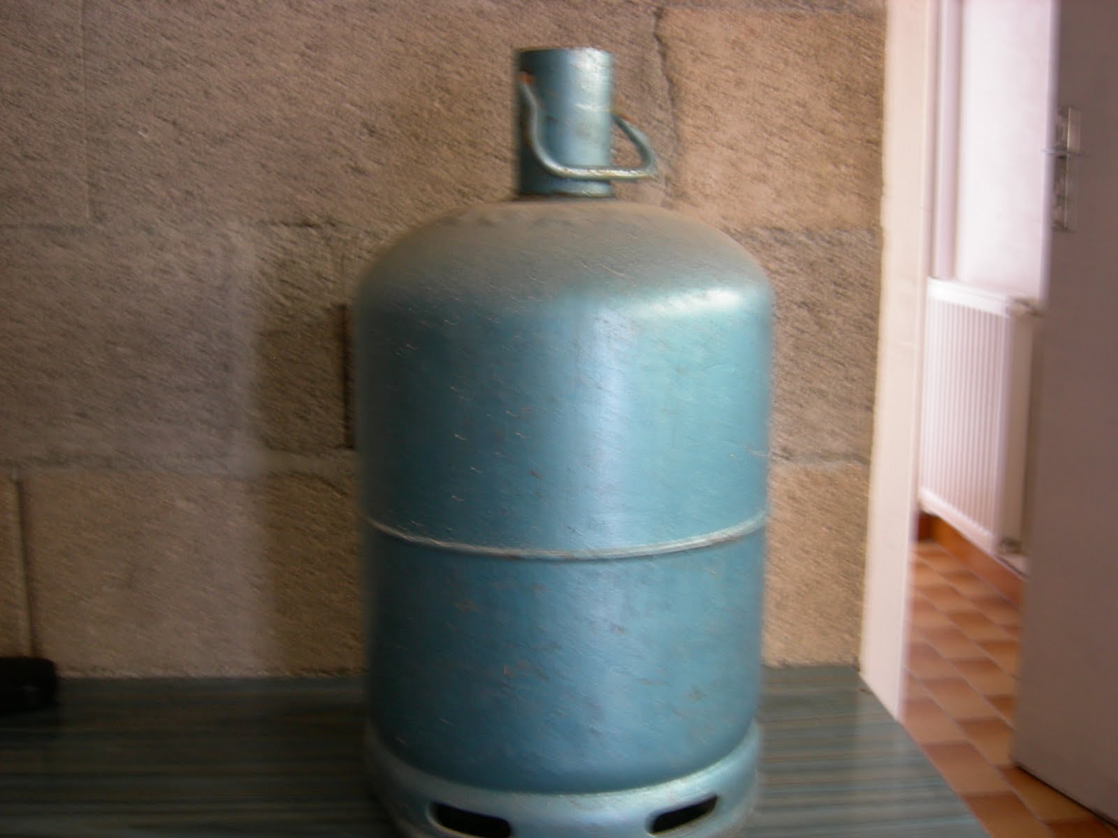 Live with life butanebutagaz.. have u ever checked the Expiration